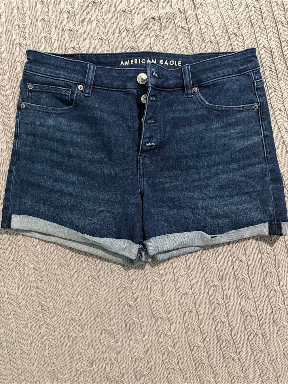 American Eagle Women’s 14 Indigo Roll-Cuff The Dream Short Midi
